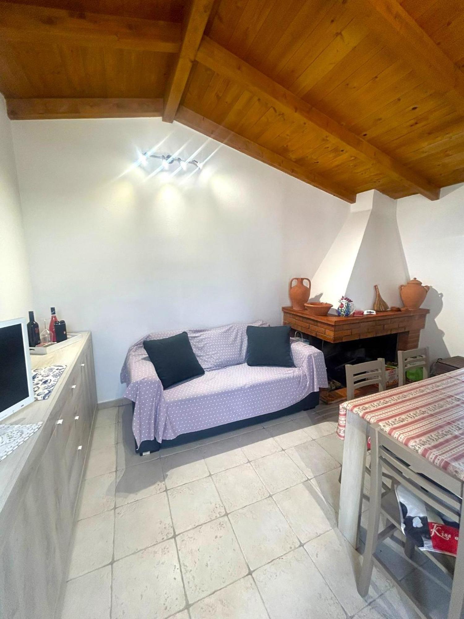 La Casa Del Melograno Villa Соланас Екстериор снимка